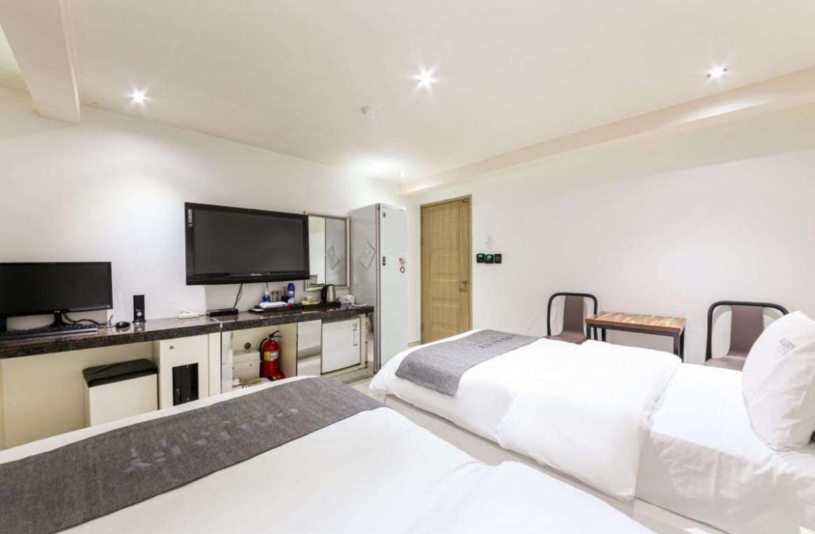 Gallery Hotel Gwangju Metropolitan City Exterior photo