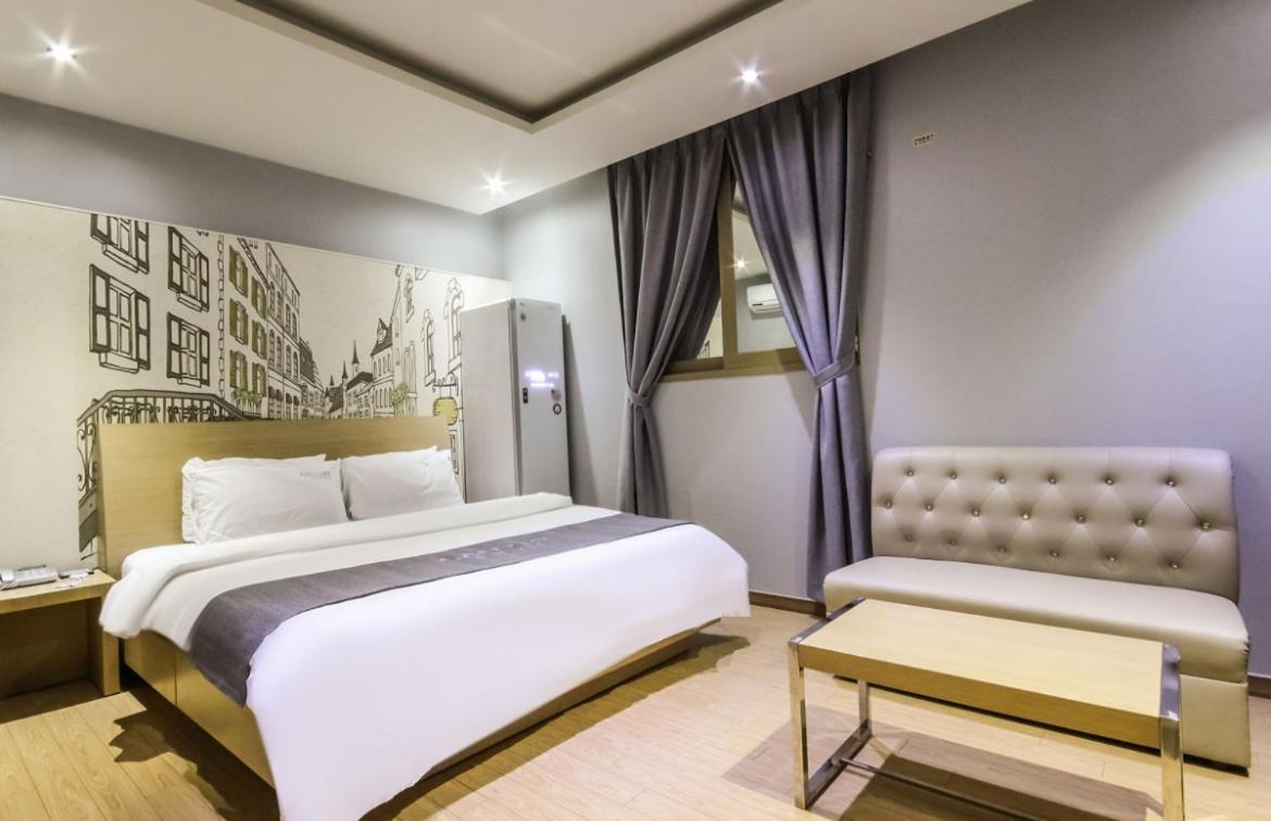 Gallery Hotel Gwangju Metropolitan City Exterior photo