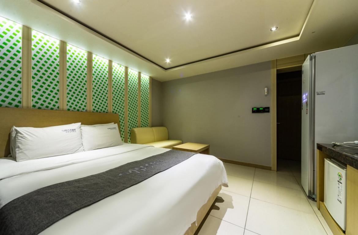 Gallery Hotel Gwangju Metropolitan City Exterior photo